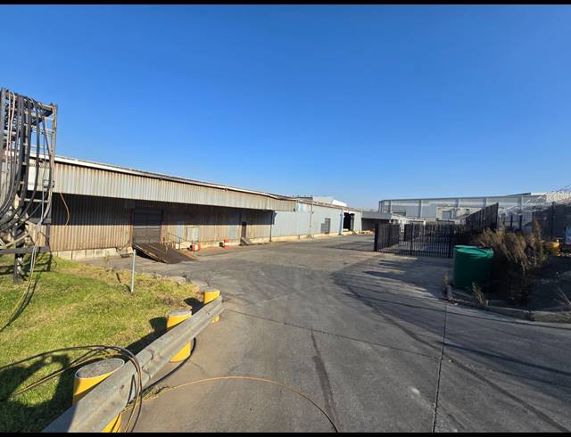 27,810M² WAREHOUSE TO LET IN ELANDSFONTEIN